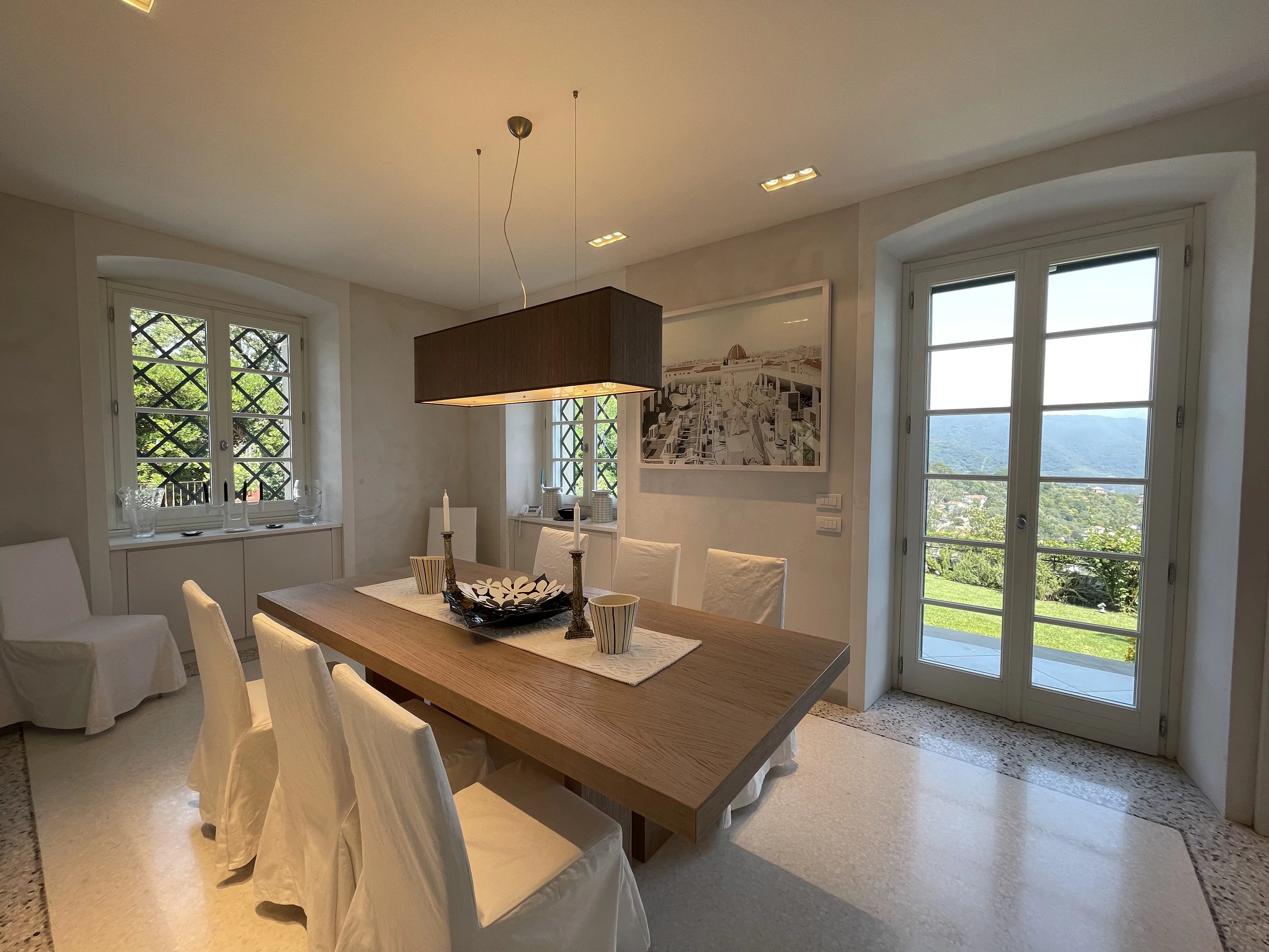 Villa Moderna Interior