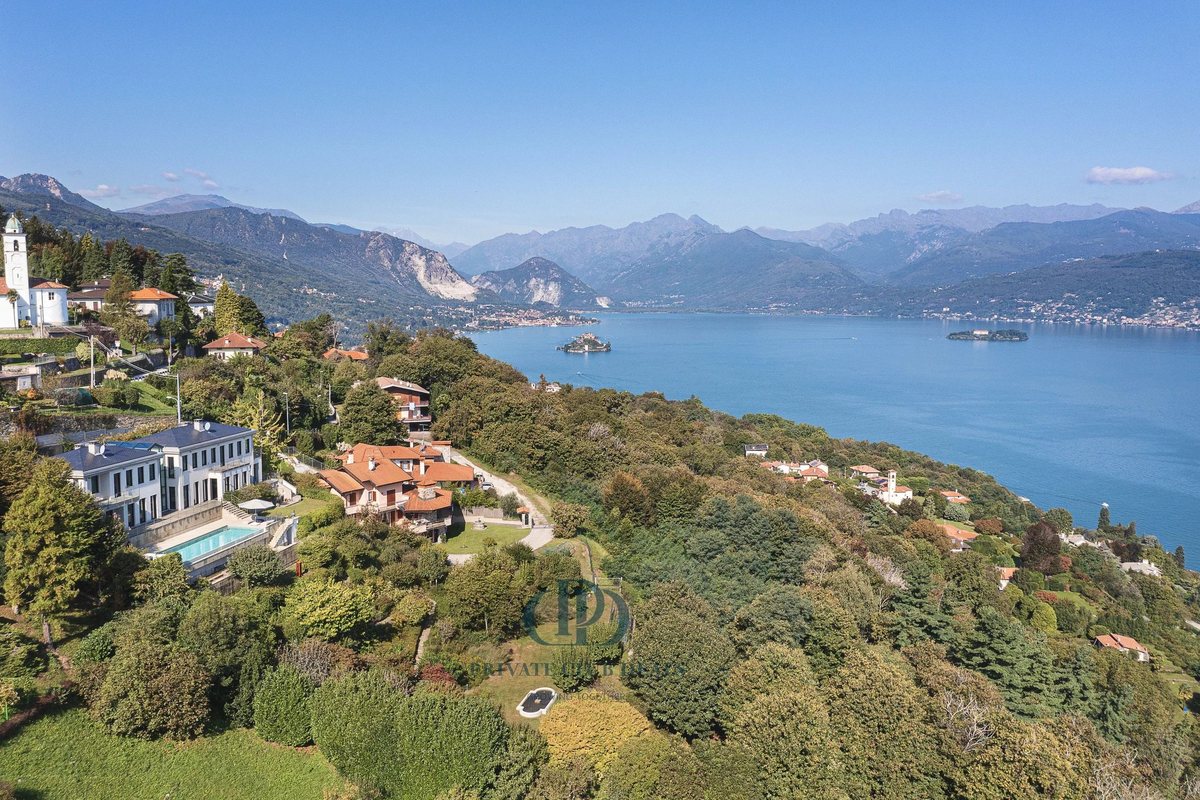 Villa moderna sulle alture di Stresa