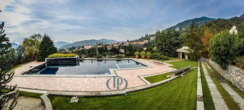 Villa con torre a Cernobbio — 4