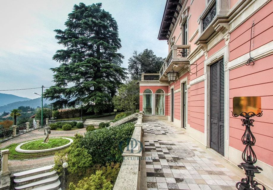 Villa con torre a Cernobbio — 5