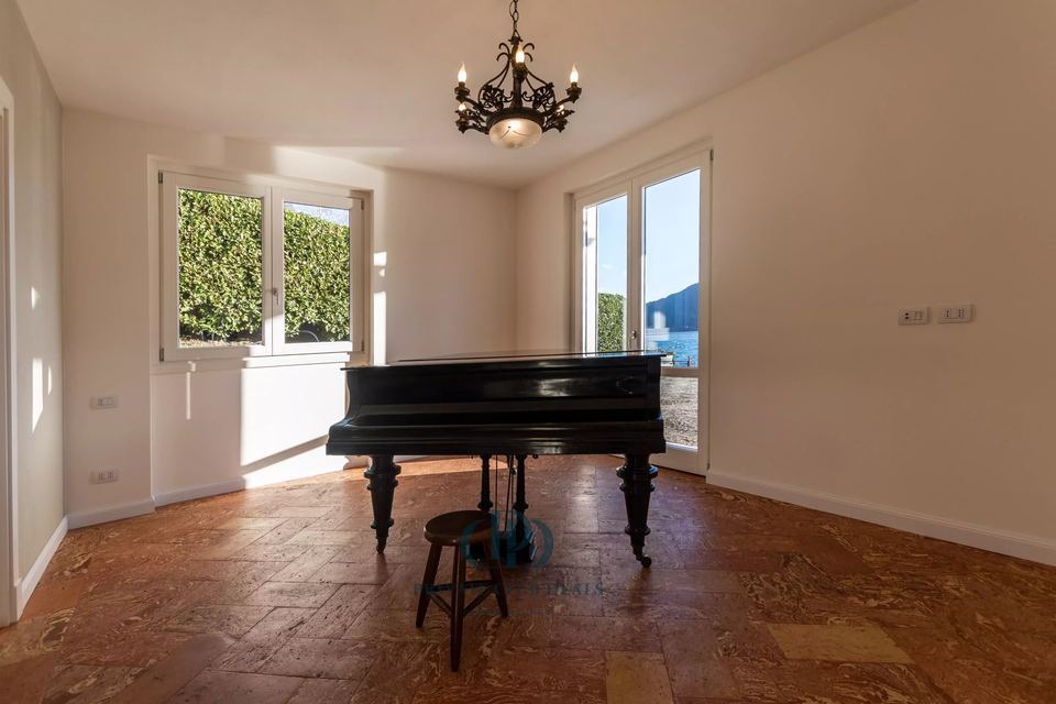 Affitto Villa Angela, in riva, Pianello del Lario — 9