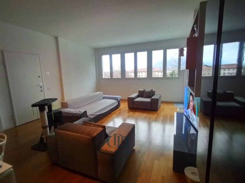 trilocale  vista  lago — 8