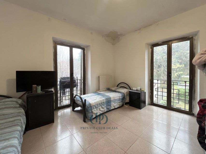House (2 bed) in Como — 11