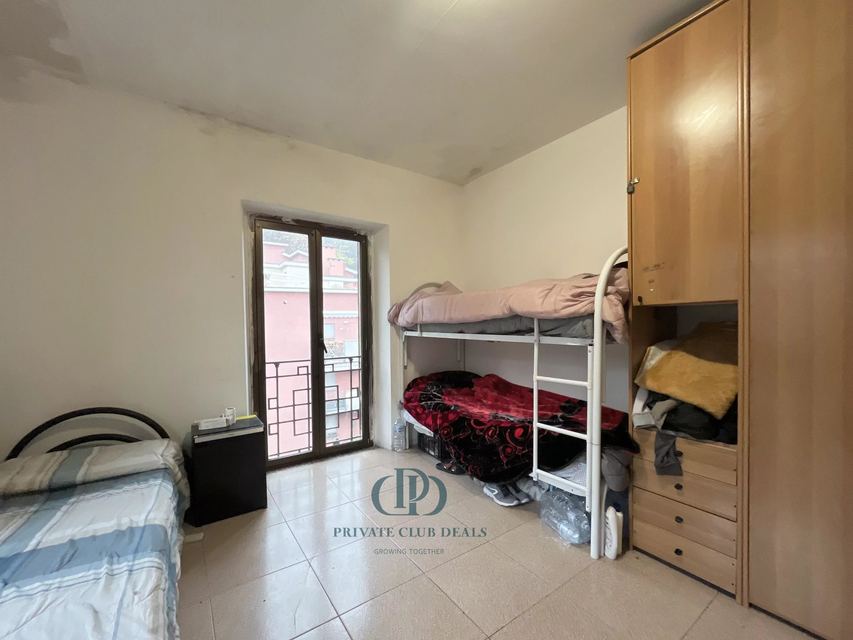 House (2 bed) in Como — 12