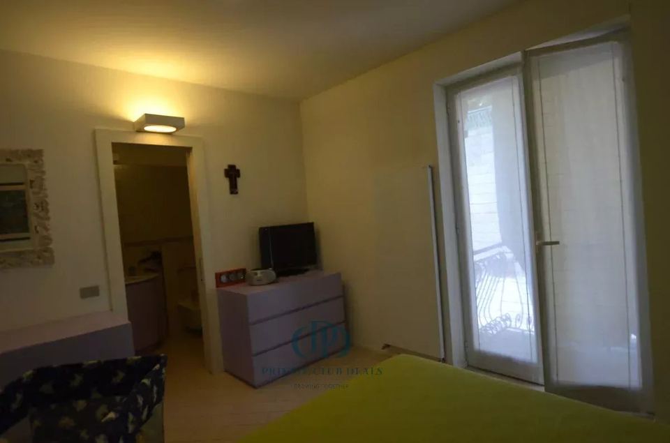 Nel più bell'esempio di villa liberty di Sanremo — 5
