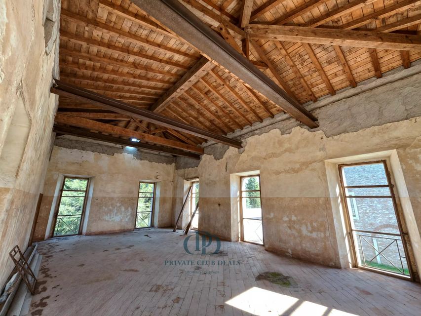 Charming Historic Estate in Franciacorta: Timeless Elegance — 5