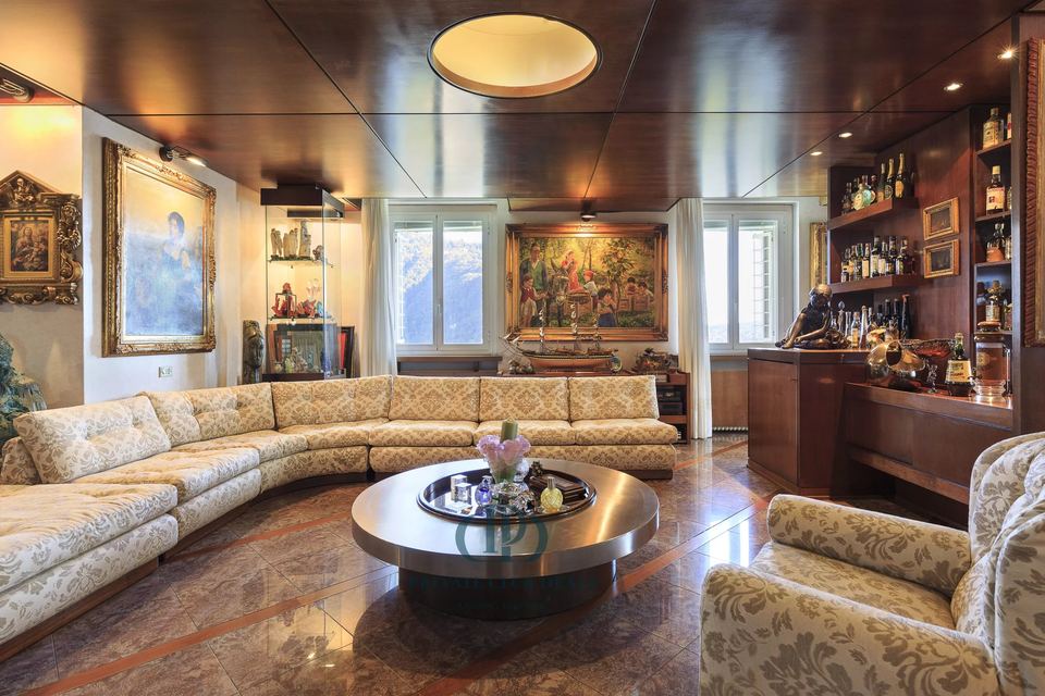 Ampio appartamento in elegante palazzina con piscina, Lago di Como — 4