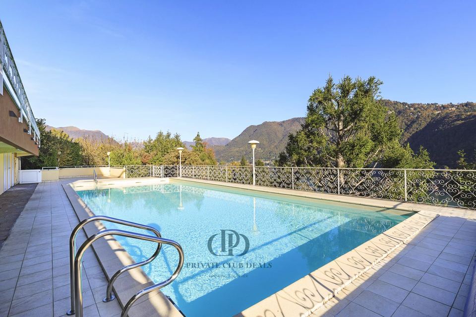 Ampio appartamento in elegante palazzina con piscina, Lago di Como — 7