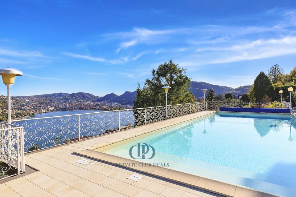 Ampio appartamento in elegante palazzina con piscina, Lago di Como — 8