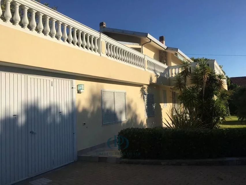 Sanremo - Charming and elegant villa — 11