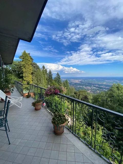 Villa Varese, located on Sacro Monte — 8