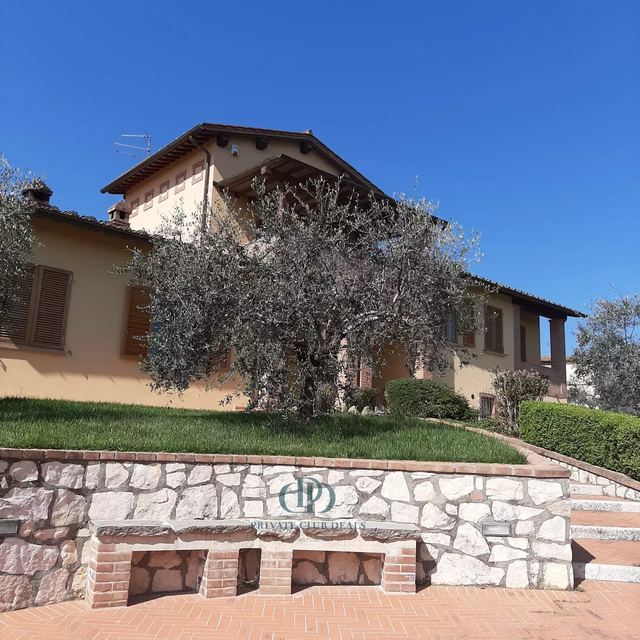 Villa Renèe, Sinalunga – Siena – panoramic view of the hills — 6