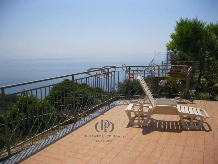Villa in via Bonmoschetto di 300 mq con spettacolare vista mare panoramica — 2