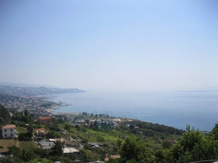 Villa in via Bonmoschetto di 300 mq con spettacolare vista mare panoramica — 3
