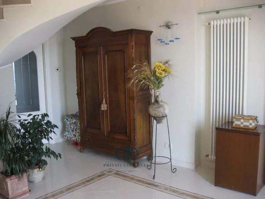 Villa in via Bonmoschetto di 300 mq con spettacolare vista mare panoramica — 10