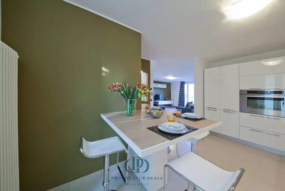 Elegant villa located in Menaggio, in the Croce area — 5