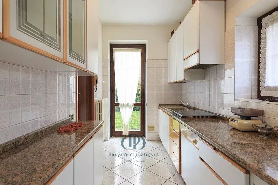 Prestigious detached villa — 11