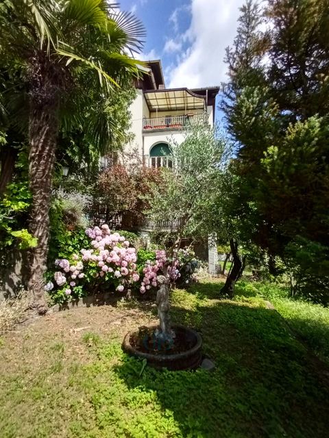 Prestigious villa in San Fedele, with a panoramic location — 5