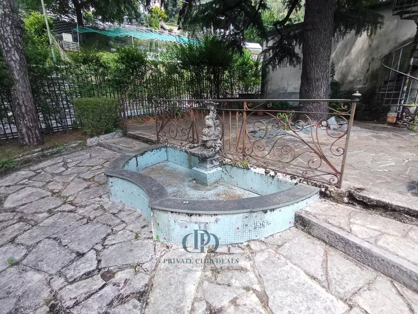Prestigious villa in San Fedele, with a panoramic location — 6
