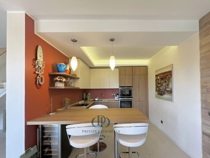 Prestigious Panoramic Apartment in Menaggio — 6