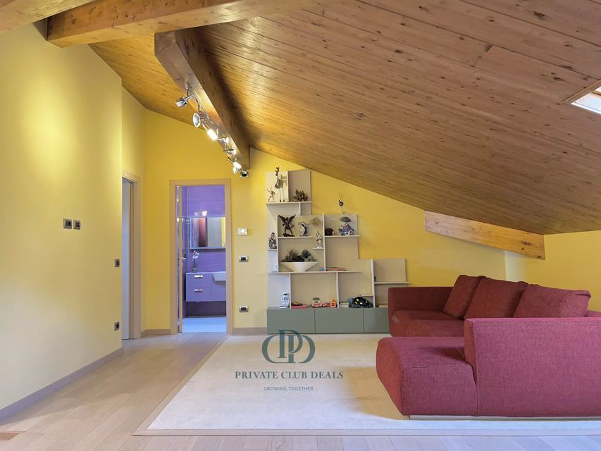 Prestigious Panoramic Apartment in Menaggio — 9