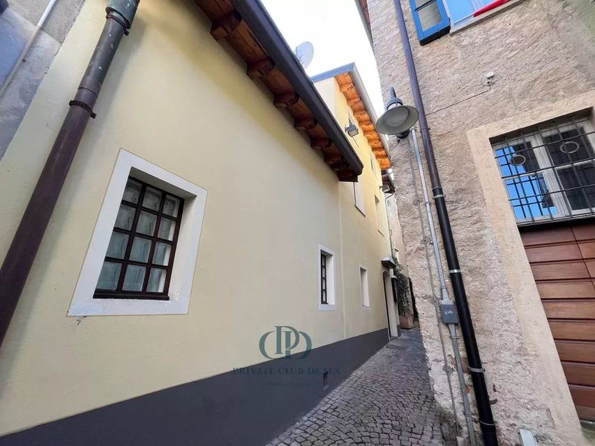 Ristorante in Vendita a Campione d’Italia – A Due Passi dal Lago — 1