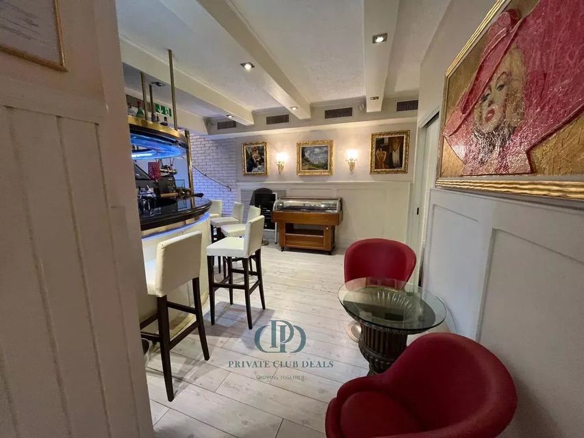 Ristorante in Vendita a Campione d’Italia – A Due Passi dal Lago — 11