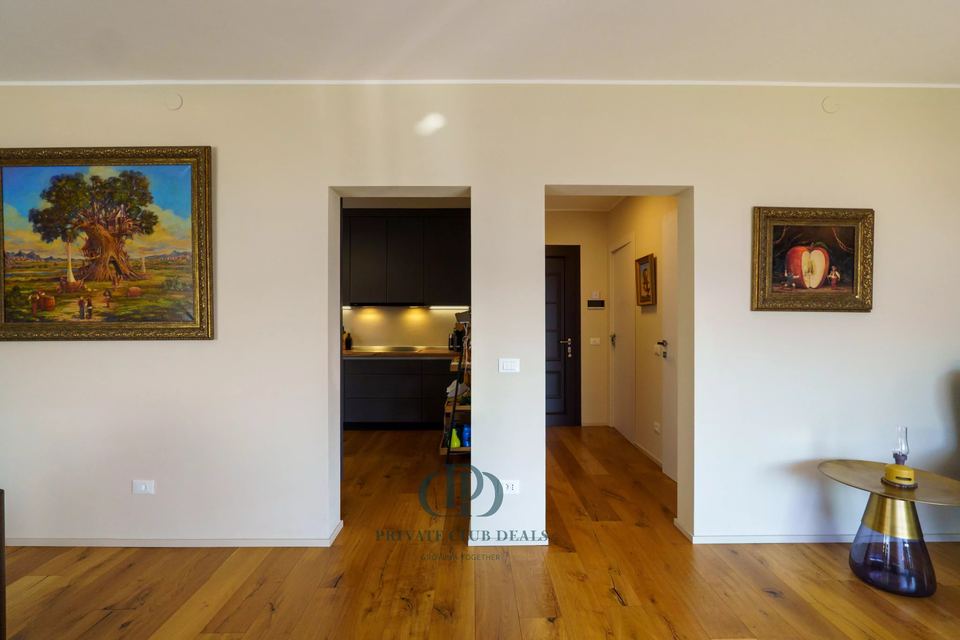 Villa (4 bed) in Campione d'Italia — 9
