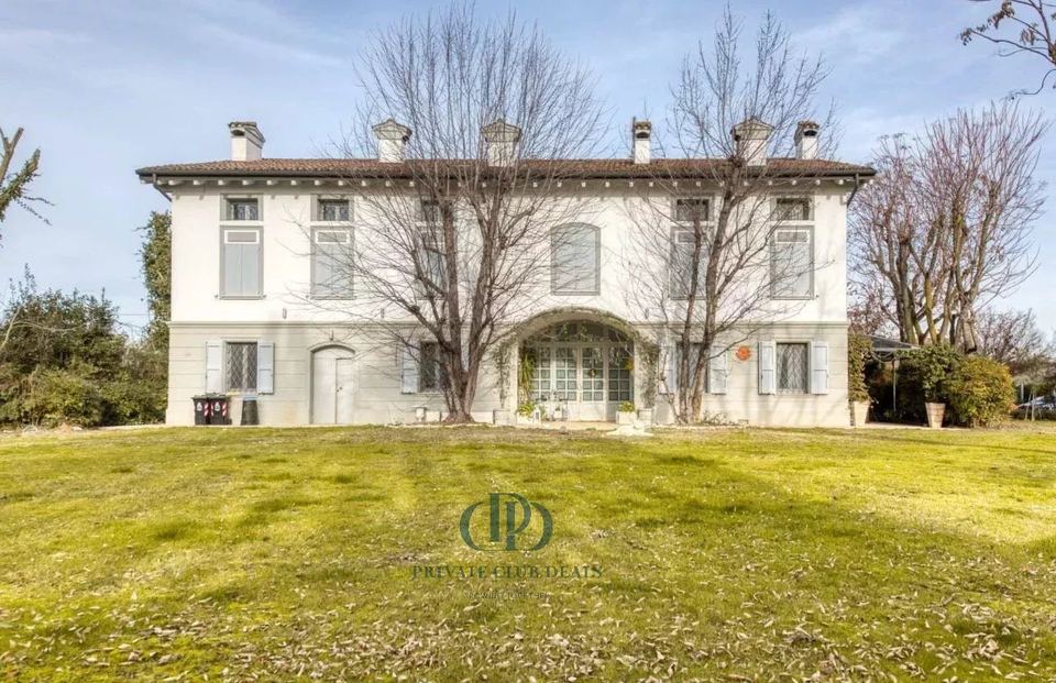 Charming Country Home Surrounded by Nature – Carpi — 1