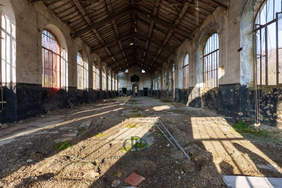 Prestigious Historic Complex for Sale – Unique Investment Opportunity — 10