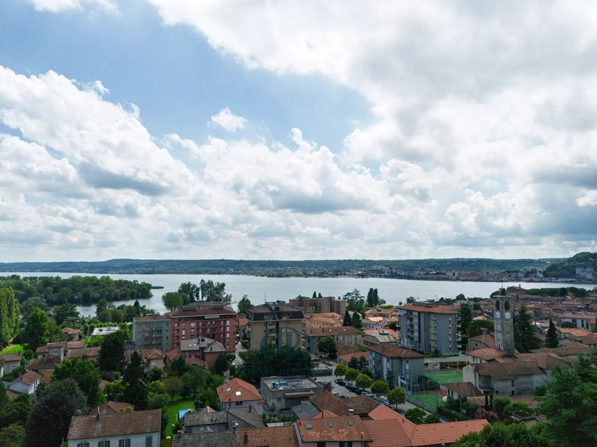 Un angolo di paradiso moderno ad Angera – Villa di design con vista lago, piscina e tecnologia all’avanguardia — 6