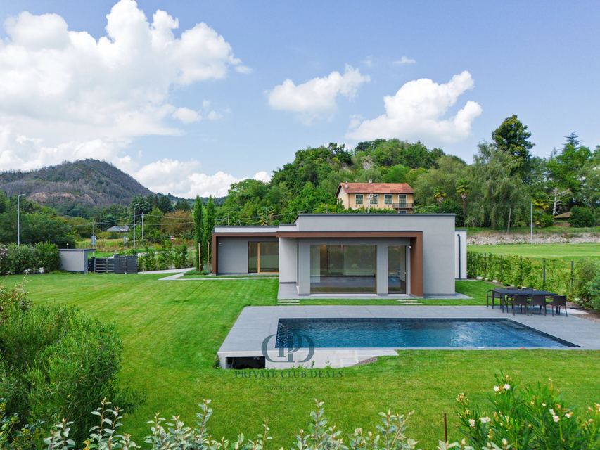 Un angolo di paradiso moderno ad Angera – Villa di design con vista lago, piscina e tecnologia all’avanguardia — 8