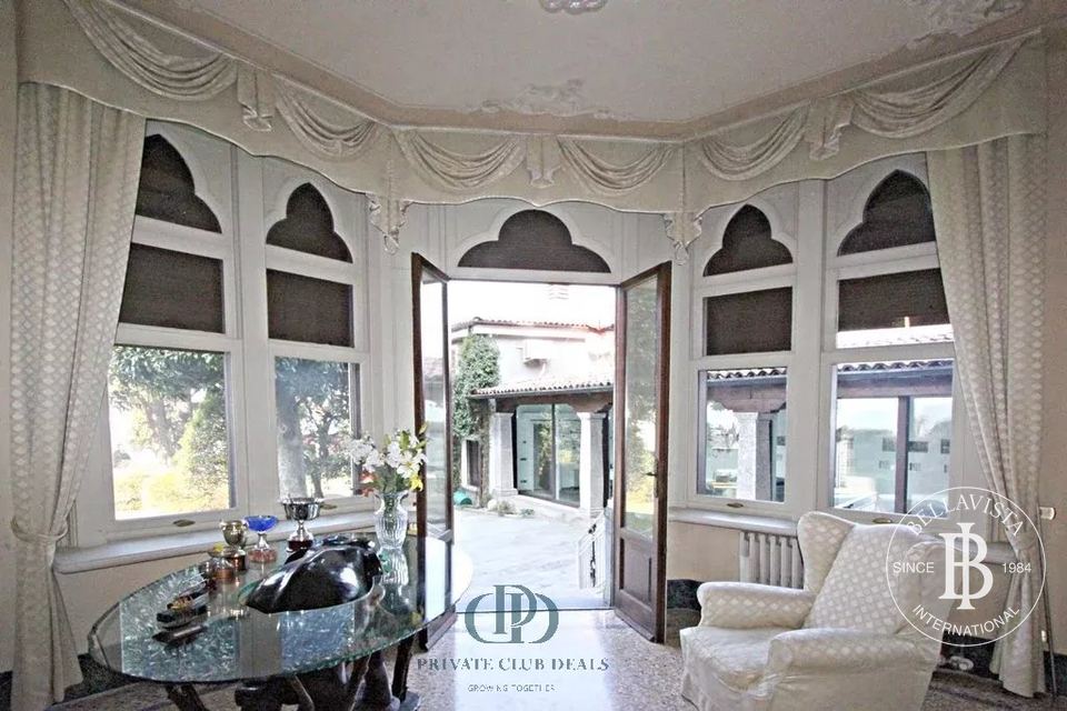 Historical villa for sale in Faggeto Lario — 6