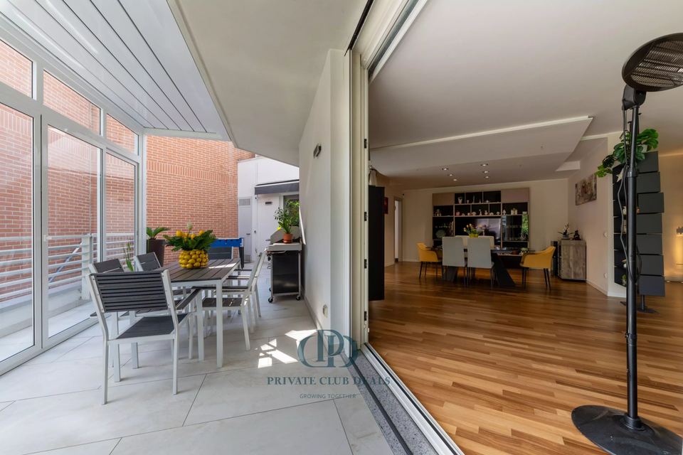 VILLA CON VISTA MOZZAFIATO SULLE COLLINE DI COMO — 4