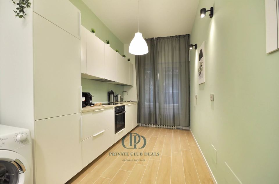 ELEGANTLY RENOVATED  APARTMENT IN THE HEART OF COMO — 5