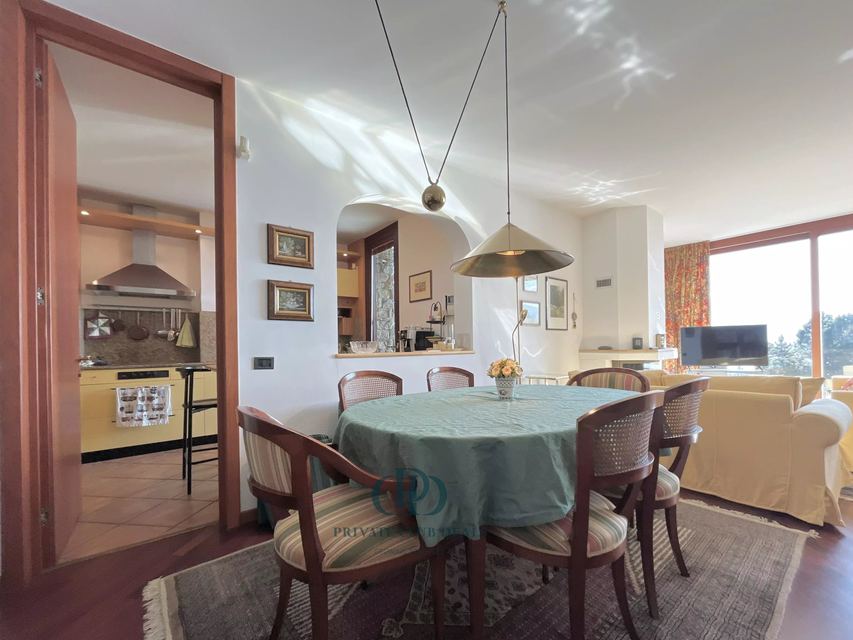 Prestigious Apartment with Panoramic View in Exclusive Residence in Menaggio — 2
