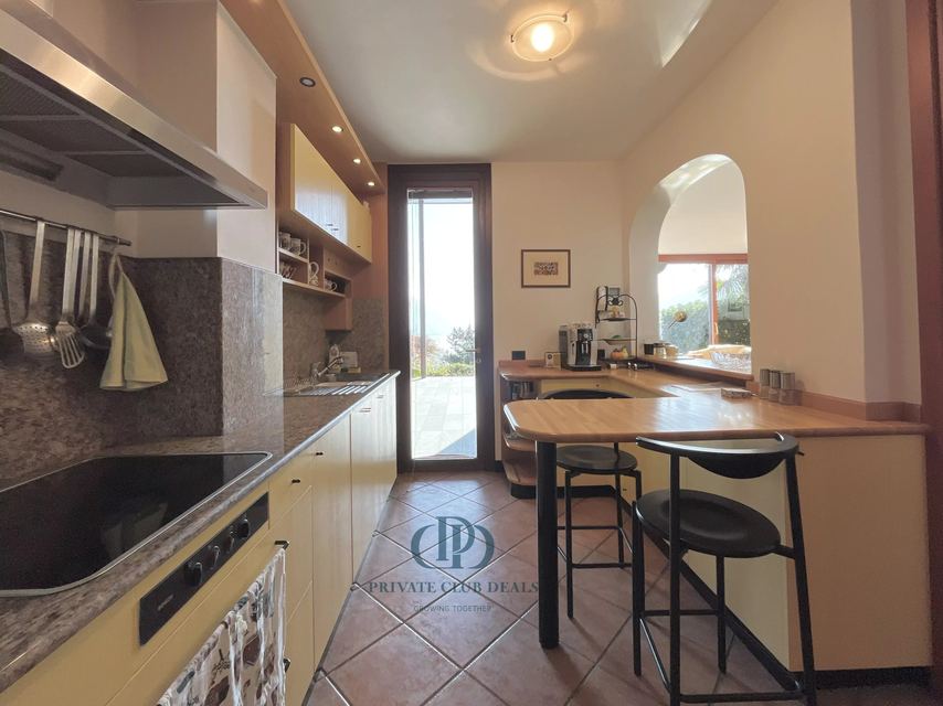 Prestigious Apartment with Panoramic View in Exclusive Residence in Menaggio — 3