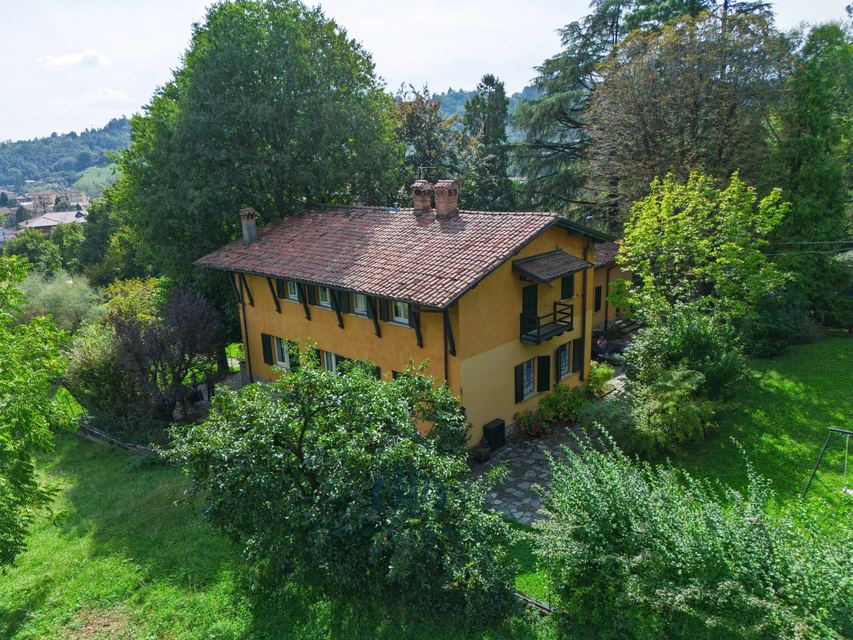 Wonderful Villa on the hills of Bergamo — 1