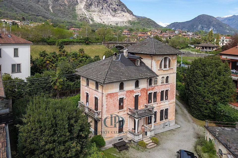 Una Residenza Storica dal Fascino Intramontabile nel Cuore di Baveno — 2
