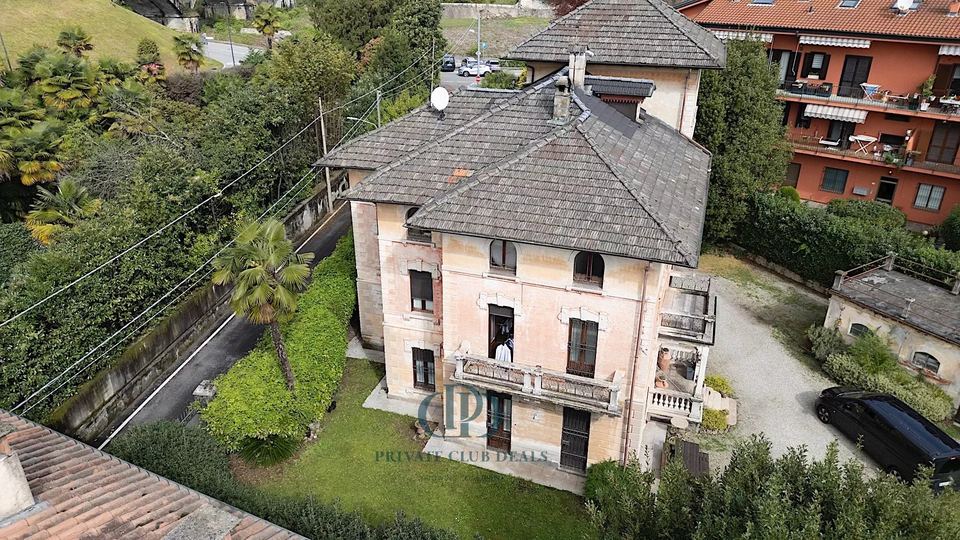 Una Residenza Storica dal Fascino Intramontabile nel Cuore di Baveno — 3
