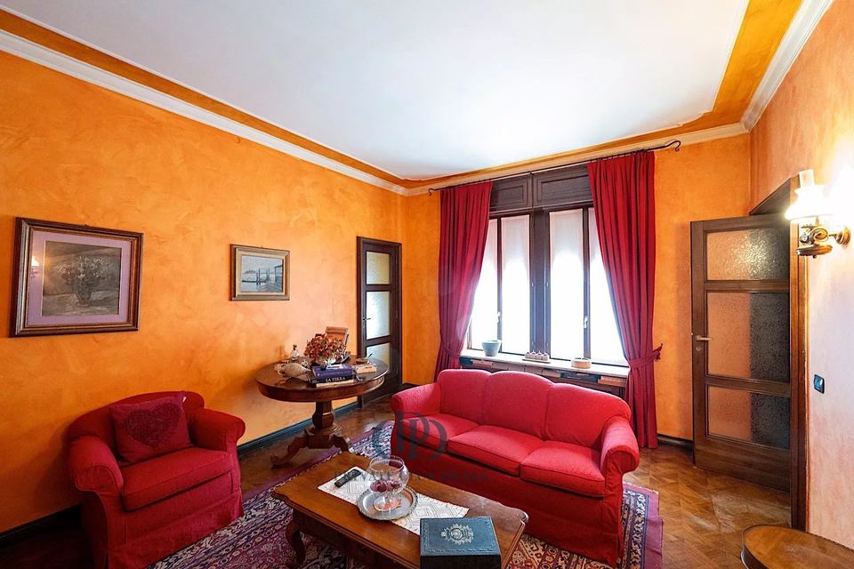 Una Residenza Storica dal Fascino Intramontabile nel Cuore di Baveno — 7