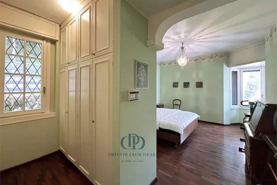 Luxurious villa in Laglio — 10