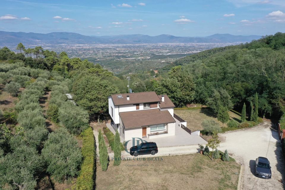 Villa moderna e privata sulle colline toscane — 3