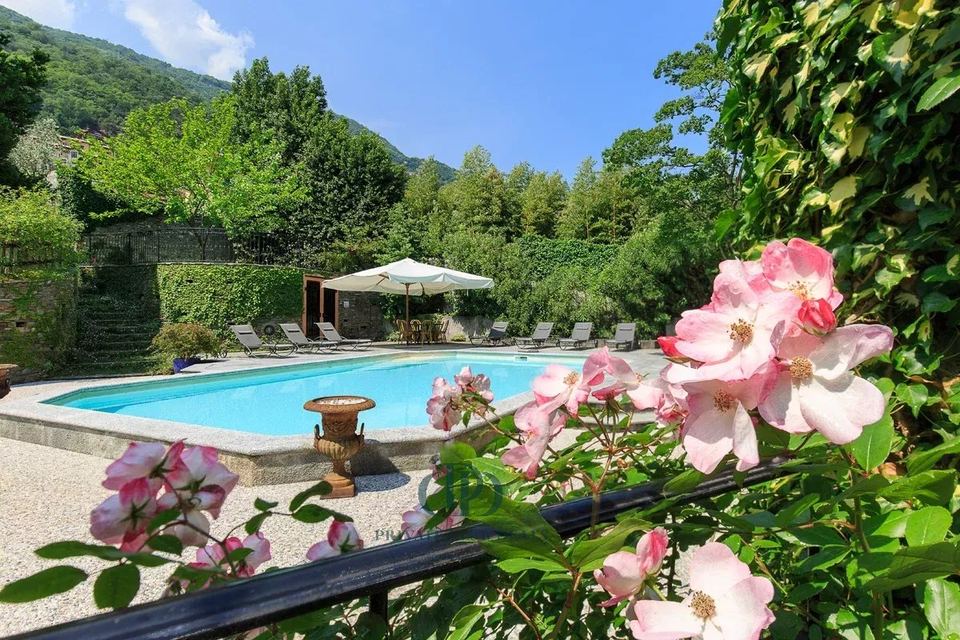 Rent Villa Camelia Menaggio — 4