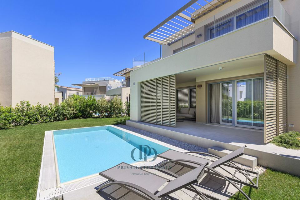 VILLA IN  SIRMIONE — 5