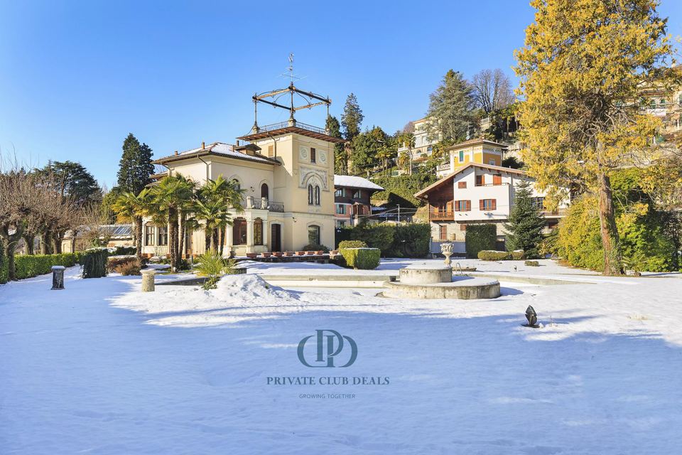 Period villa with pool and park Varese, Selvapiana area — 5