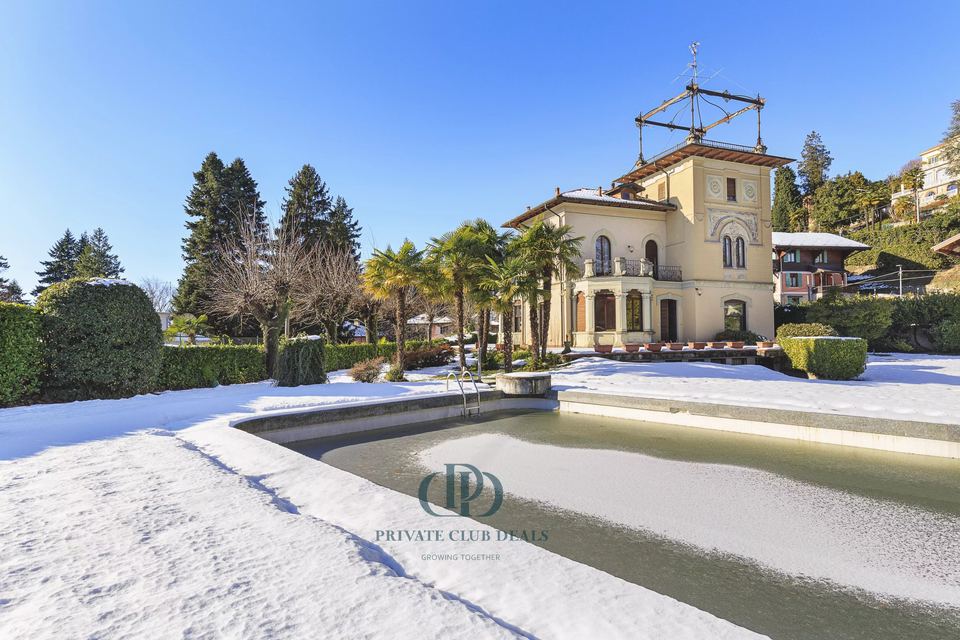 Period villa with pool and park Varese, Selvapiana area — 6