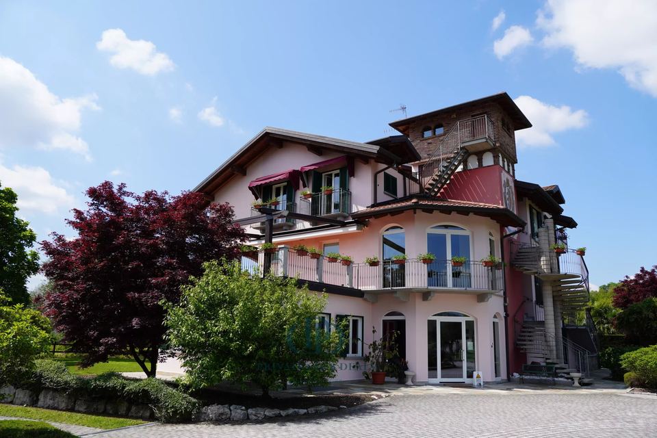 Sale Hotel Malgesso — 5