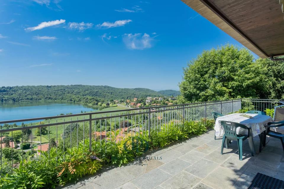 Sale The Terrace in Montorfano — 1