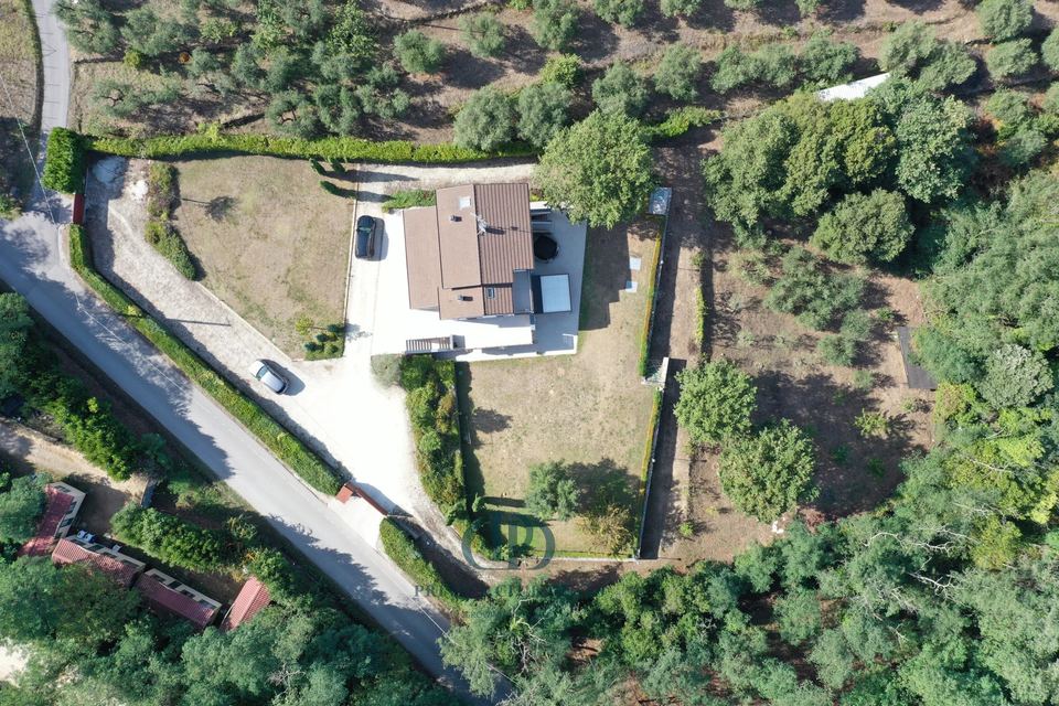 Moderna e Riservata Villa sulle Colline Toscane — 4